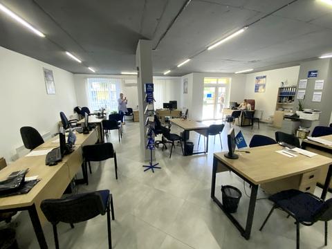 комерційна за адресою Героїв УПА вул., 73в