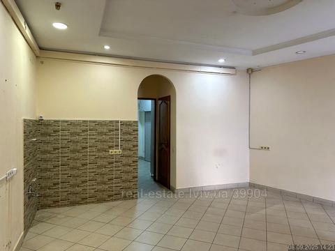 комерційна за адресою Івана Франка вул., 100