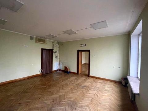 комерційна за адресою Антоновича вул. (Горького), 29
