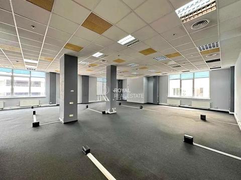 комерційна за адресою Фізкультури вул., 30