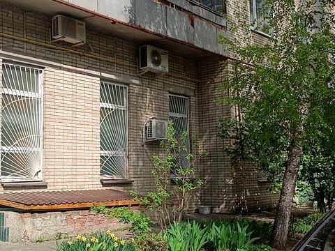 коммерческая по адресу Харьківська, 38