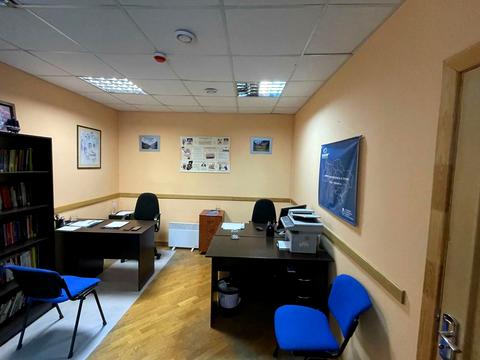 комерційна за адресою Леся Курбаса просп., 7-Б