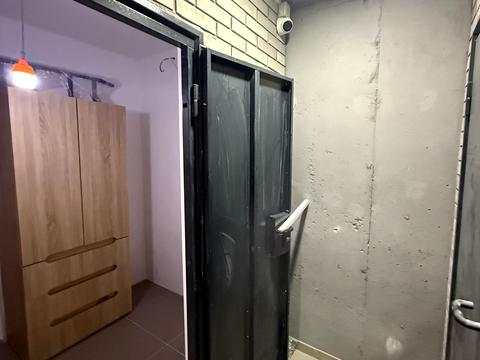 комерційна за адресою Олега Мудрака вул. (Генерала Наумова), 1-Б