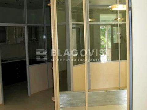 коммерческая по адресу Генерала Геннадия Воробьёва ул. (Курська), 13-Е