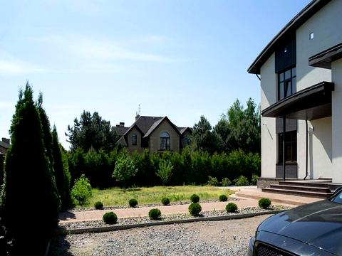 дом по адресу провулок Троянд, 46