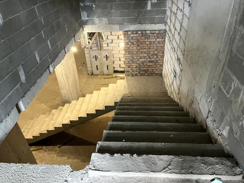 комерційна за адресою Європейського Союзу просп. (Правди), 43-Б