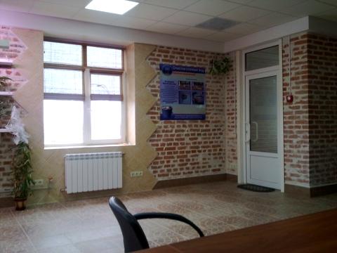 комерційна за адресою Милославська вул., 49