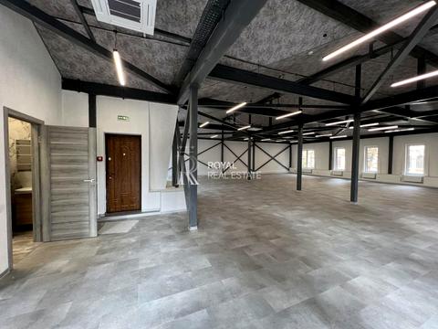 комерційна за адресою Івана Франка вул., 2б