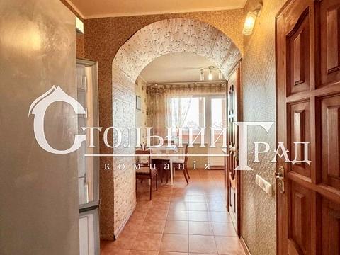 квартира по адресу Червоной Калины просп. (Владимира Маяковского), 30