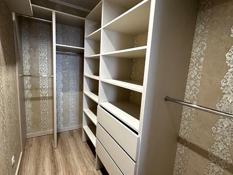 квартира за адресою Івана Білика вул. (Яблунева), 4