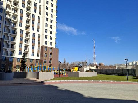 коммерческая по адресу Краснова ул., 1-Б