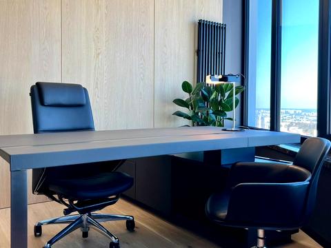 комерційна за адресою Кловський узвіз, 7