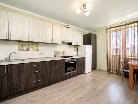 квартира за адресою Курсанта Єськова вул., 26
