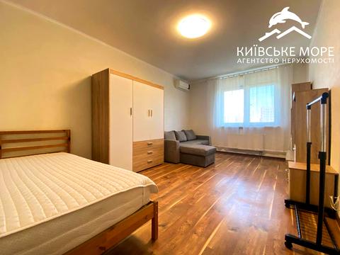 квартира за адресою Воскресенська вул., 12-В
