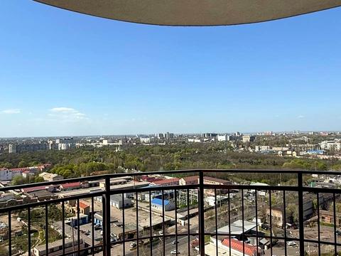 квартира за адресою Краснова вул., 3