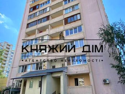 квартира за адресою Лариси Руденко вул., 21