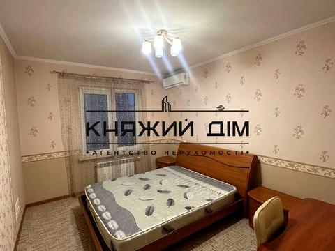 квартира за адресою Драгоманова вул., 1-Б