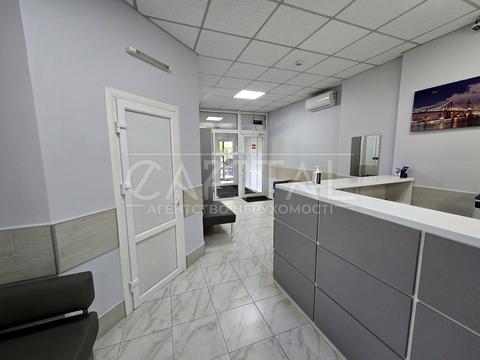 коммерческая по адресу 11-я линия ул., 4