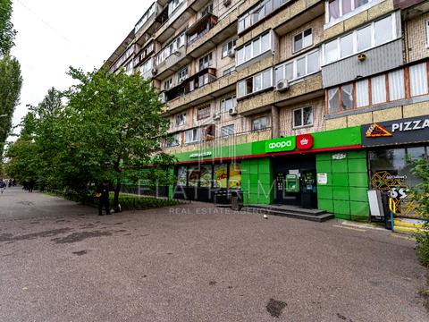 комерційна за адресою Амвросія Бучми бульв., 6-А