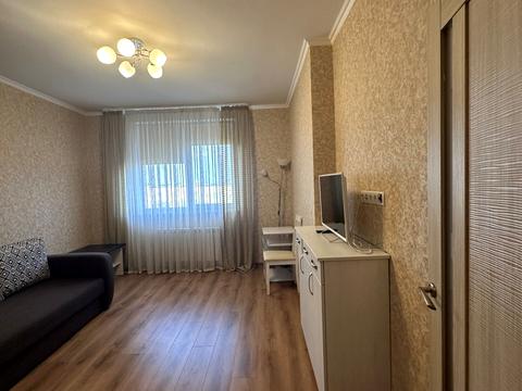 квартира по адресу Александровская ул., 1