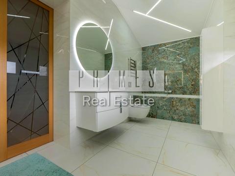 будинок за адресою Молодіжна вул.