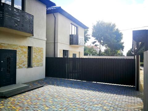 будинок за адресою Євгена Чикаленка вул.