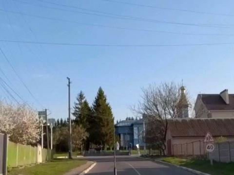 участок по адресу Церковна