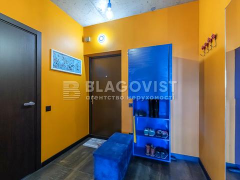 квартира за адресою Воскресенська вул., 18