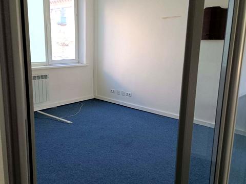 комерційна за адресою Варязький пров., 4-В