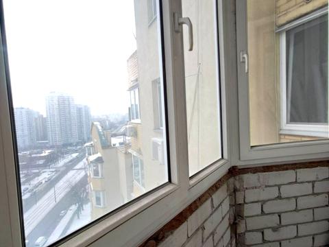 комерційна за адресою Тростянецька вул., 49