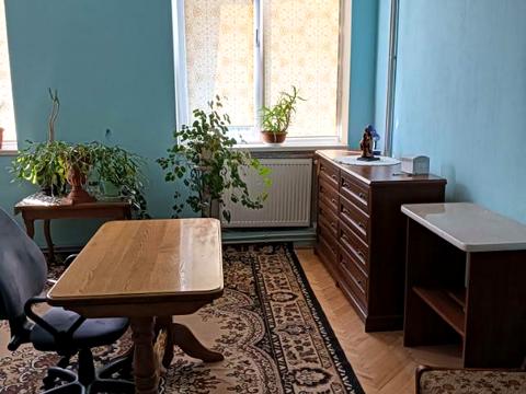 будинок за адресою Євгена Коновальця вул.
