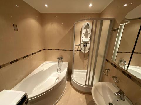 квартира по адресу Артековская ул., 12