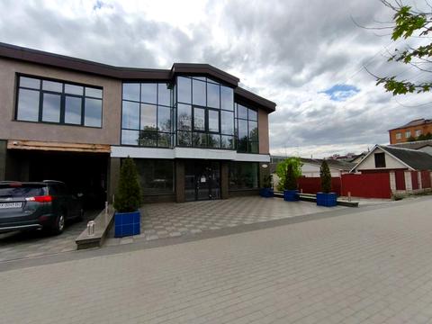 комерційна за адресою Староміська вул., 9