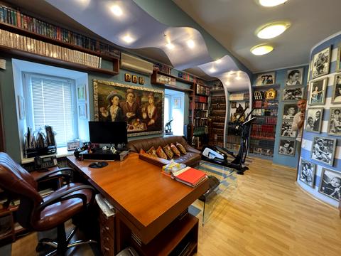 квартира за адресою Оленівська вул., 10