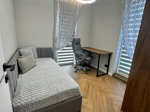 квартира по адресу Бабяка ул., 1-В