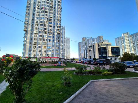 квартира за адресою Дніпровська набережна вул., 26