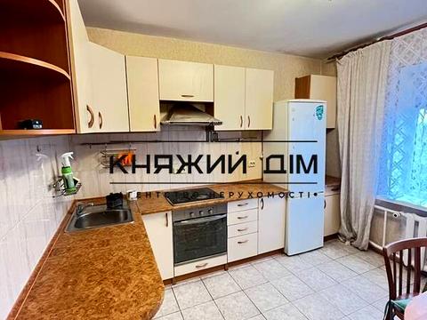 квартира за адресою Драгоманова вул., 12-А