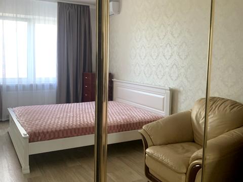 квартира за адресою Милославська вул., 2