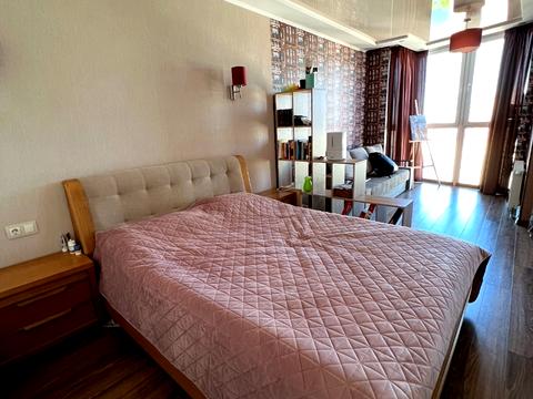 квартира по адресу Драгоманова ул., 2