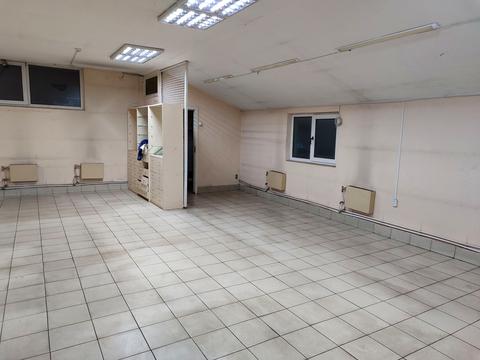 комерційна за адресою Валерія Лобановського просп. (Червонозоряний), 38