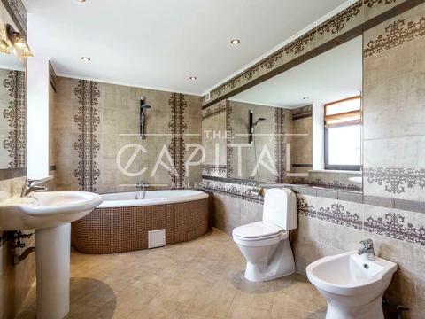 будинок за адресою вул. Ентузіастів