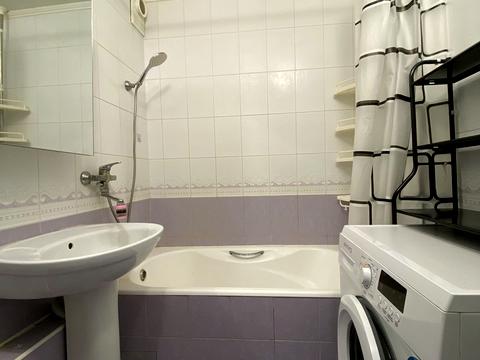 квартира за адресою Ревуцького вул., 7-А