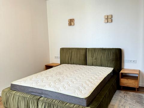 квартира за адресою Дніпровська набережна вул., 20-А