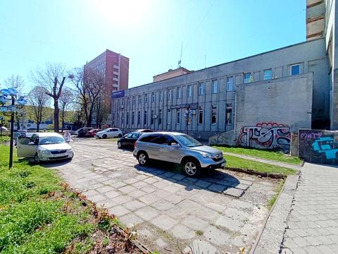 коммерческая по адресу Хмельницкий, Героїв у ул. (Театральна), 10