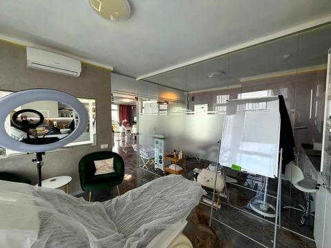 комерційна за адресою Соборності просп. (Возз'єднання), 30