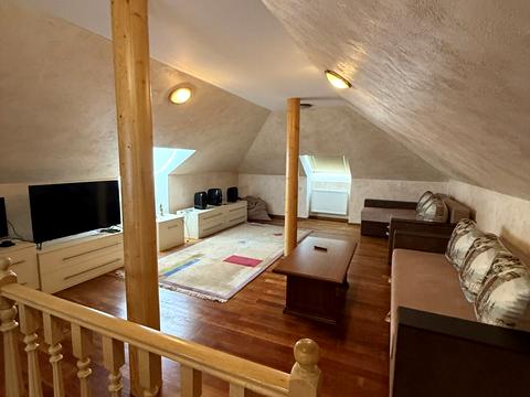 будинок за адресою Хутірська вул. (Жовтнева), 12