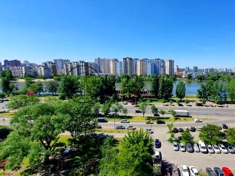 квартира за адресою Ревуцького вул., 7