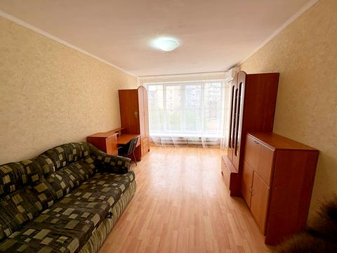 квартира за адресою Андрія Малишка вул., 21