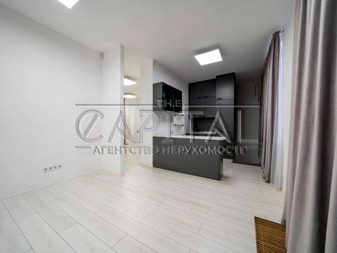 комерційна за адресою Липська вул., 9-Б