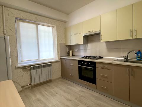 квартира за адресою Романа Ратушного вул. (Волгоградська), 3